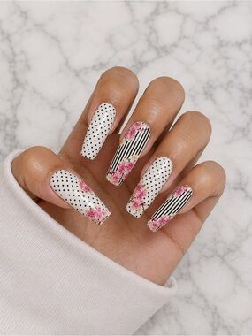Color Street Nail Strips – Sakura Festival 🌸
Retired